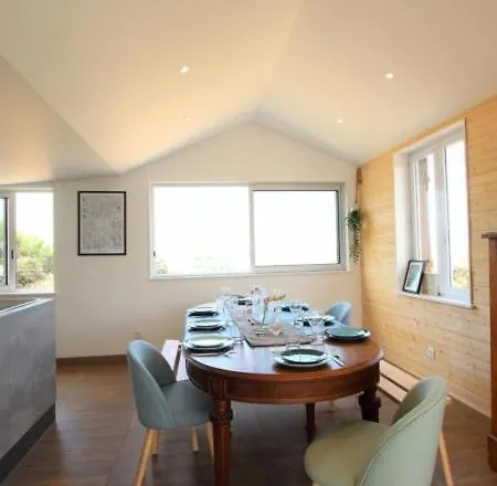 Le Chalet, Les Pieds Dans L'eau Dom wakacyjny