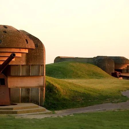 Le Chalet, Les Pieds Dans L'eau Ferienhaus Asnelles