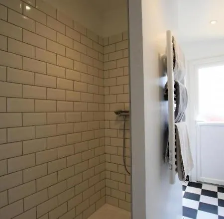Le Chalet, Les Pieds Dans L'eau Ferienhaus Asnelles
